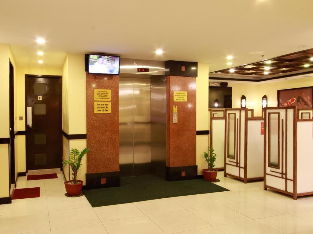 Hotel Sogo Avenida Manilla Buitenkant foto