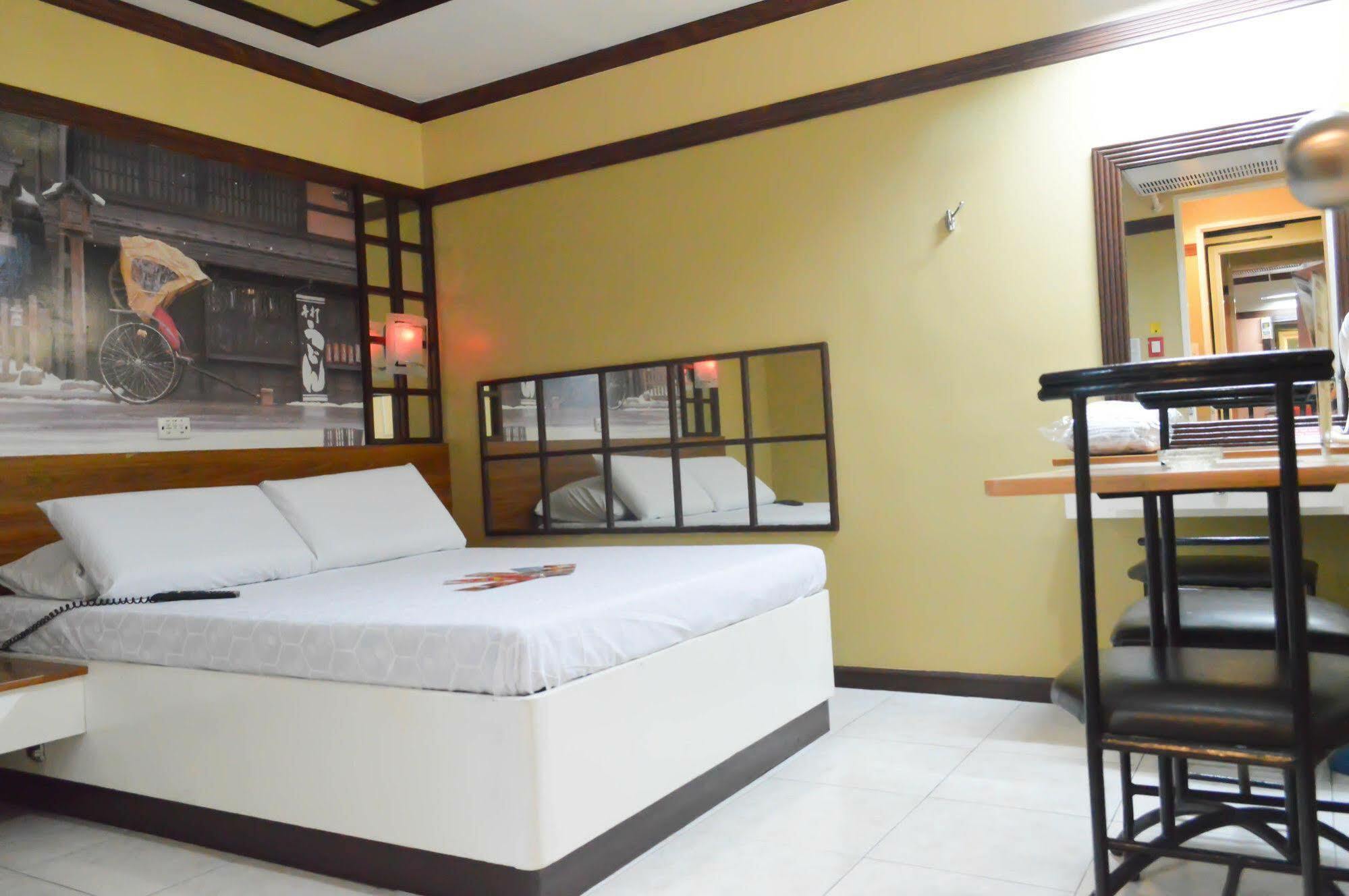 Hotel Sogo Avenida Manilla Buitenkant foto
