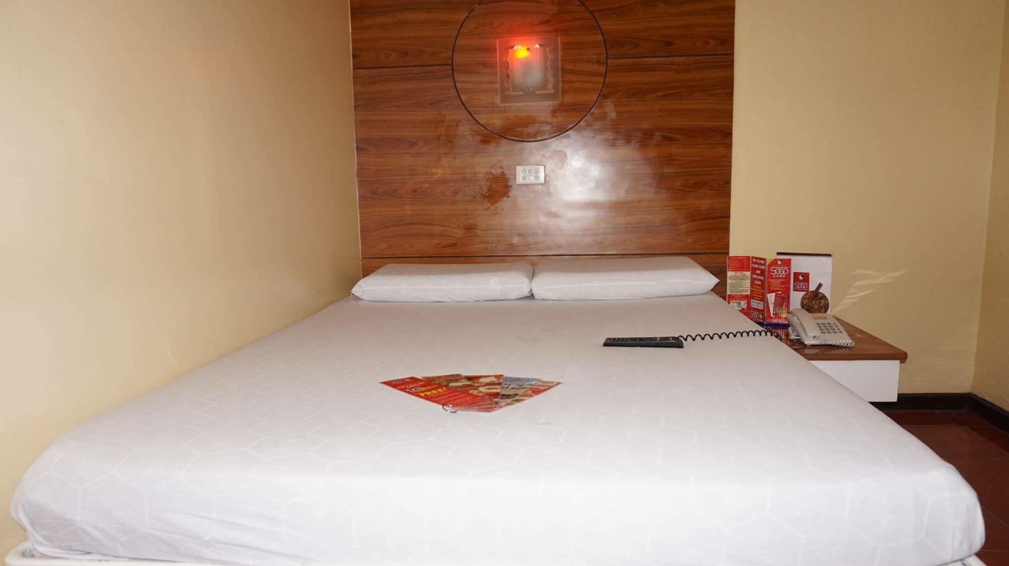 Hotel Sogo Avenida Manilla Buitenkant foto