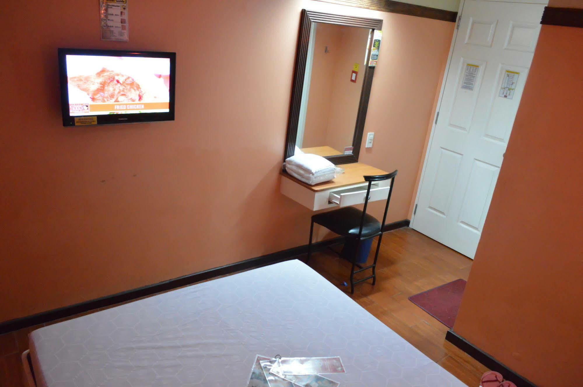 Hotel Sogo Avenida Manilla Buitenkant foto